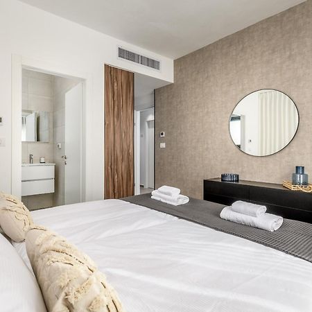Luxurious Huge 2Bdr&2Bth W Parking- Mahne Yehuda Sea-U Yerusalem Bagian luar foto